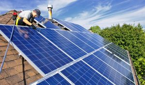 Service d'installation de photovoltaïque et tuiles photovoltaïques à L'Etrat